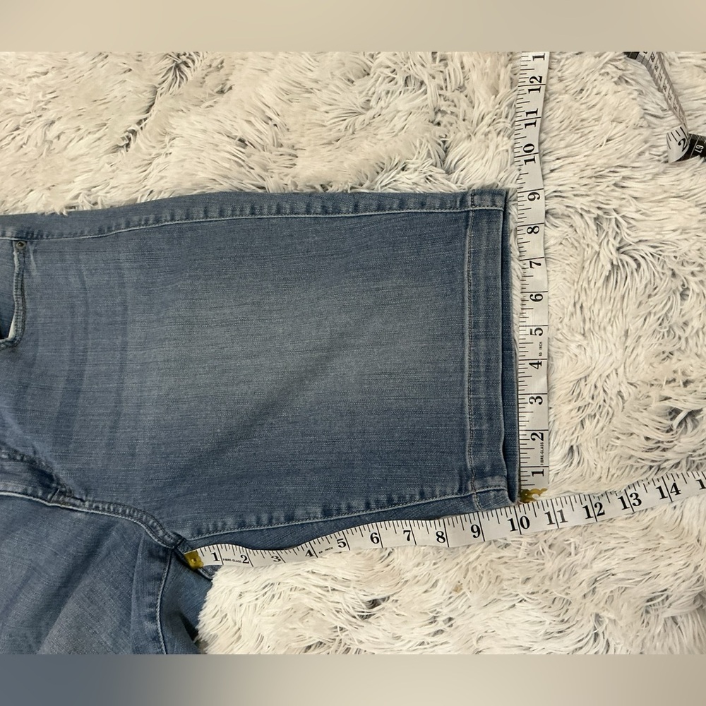 Torrid Premium Plus Size 18 Denim Bermuda Jegging Shorts | High Rise Stretch - Picture 8 of 13